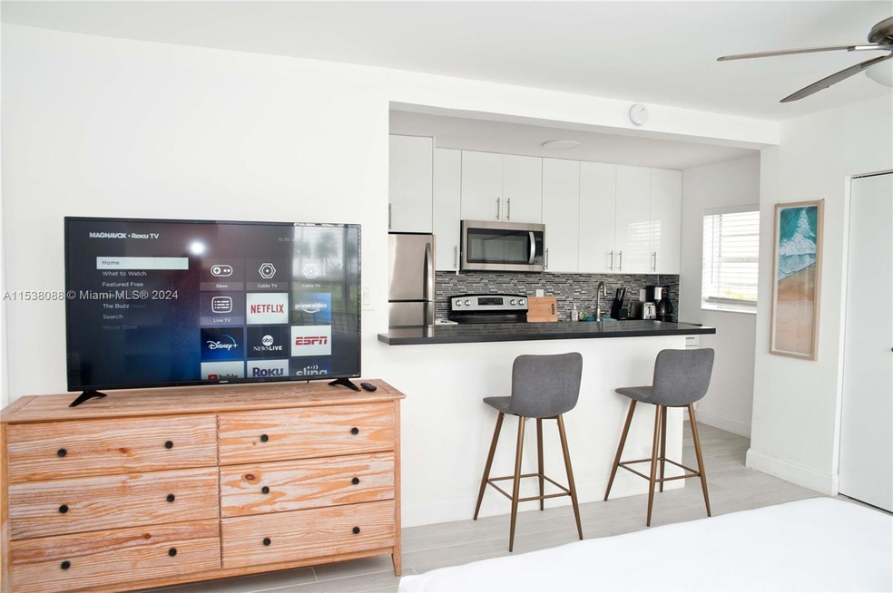 4109 N Ocean Dr unit 7, Lauderdale By the Sea, FL 33308 - photo 1