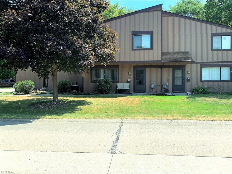 26641 Lake of the Falls Blvd, Olmsted Falls, OH 44138 - photo 1