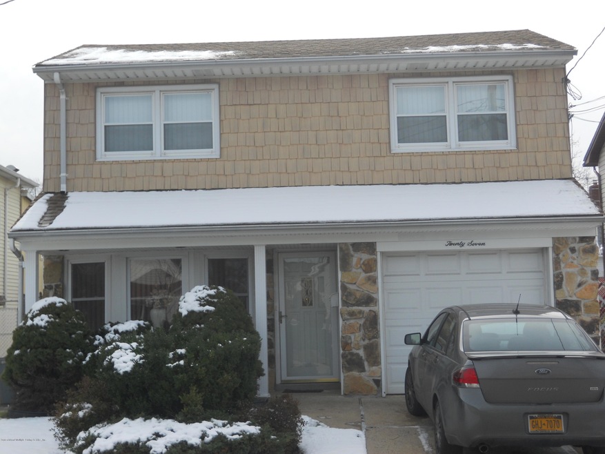 27 Eagle Rd, Staten Island, NY 10314 - photo 1
