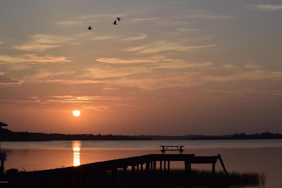 Sunrise on Lake Weir