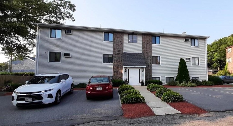 344 Beattie St unit B, Fall River, MA 02723 - photo 1