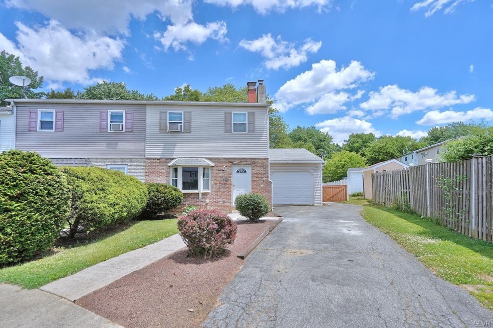 1209 Tee Ct, Allentown, PA 18106 - photo 1