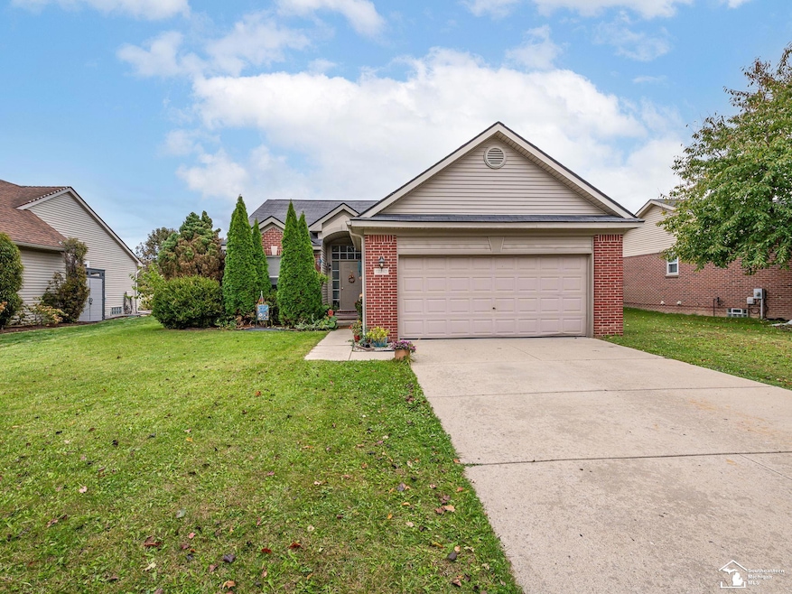 Under Contract $305,900