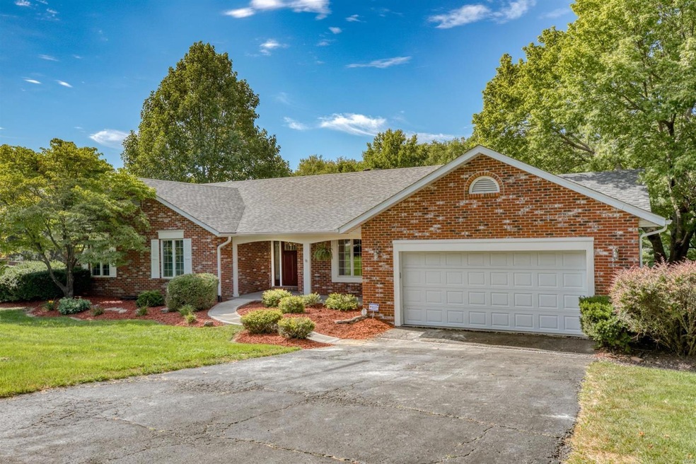 37 Cheshire Dr, Maryville, IL 62062 - photo 1