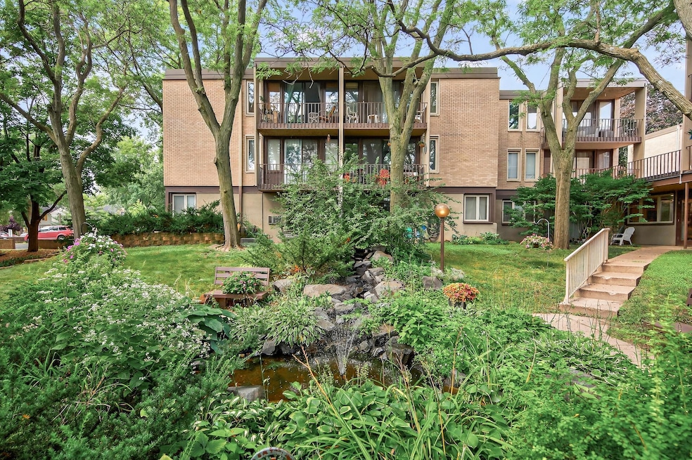 For Sale $124,900 • Co-Listing Agent