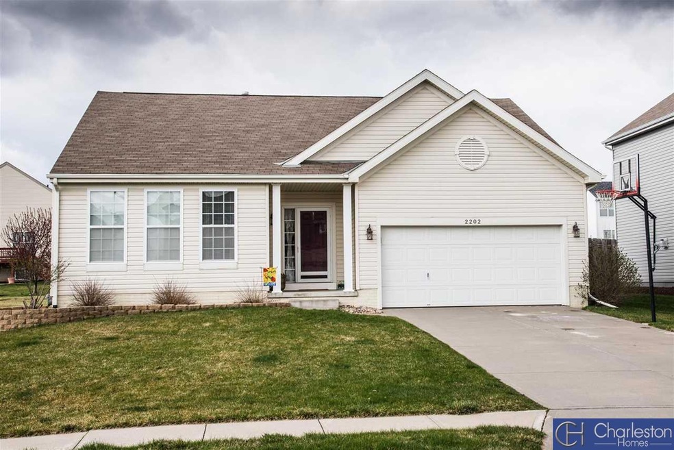 2202 S Mineral Dr, Papillion, NE 68046 - photo 1
