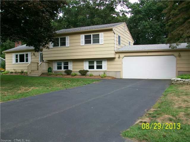 47 Pheasant Run Rd, Southington, CT 06489 - photo 1