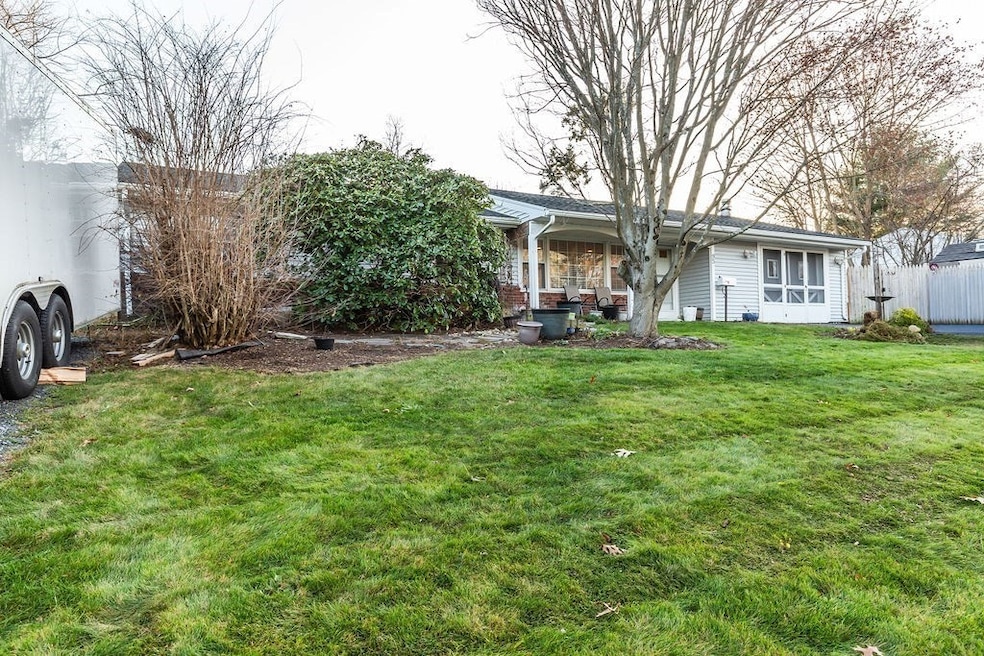 95 Royal Rd, Brockton, MA 02302 - photo 1