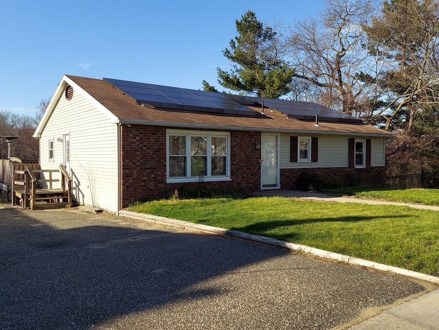 2090 Oak St, Three Rivers, MA 01080 - photo 1