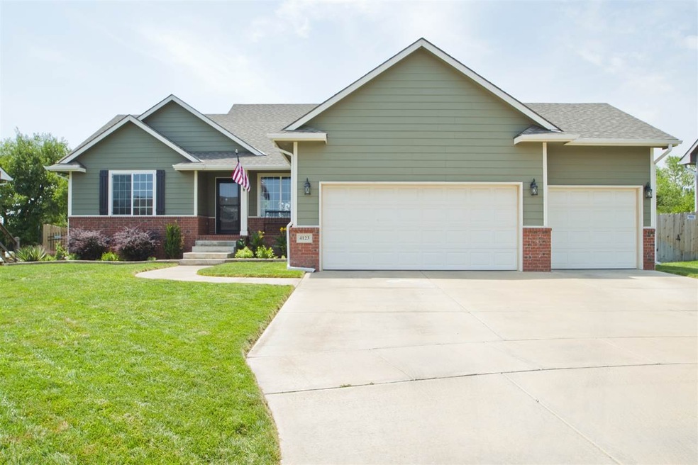Welcome Home to 4123 N. Rutgers Circle