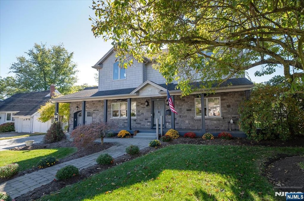 817 Riverdell Rd, Oradell, NJ 07649 - photo 1