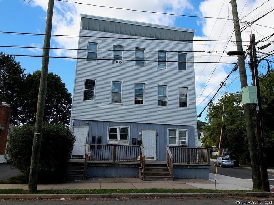 136 Windsor Ave unit 2E, Meriden, CT 06451 - photo 1