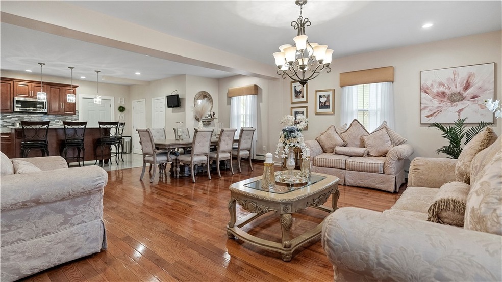 690 Public St, Providence, RI 02907 - photo 1