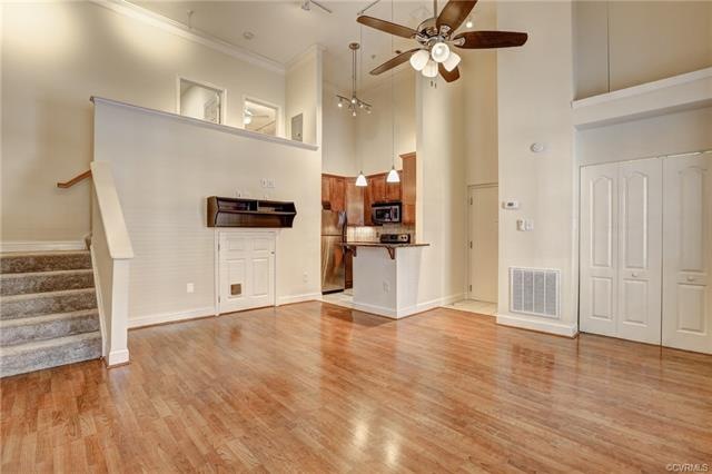 2 Story Family Room and Kitchen with Extra Storage