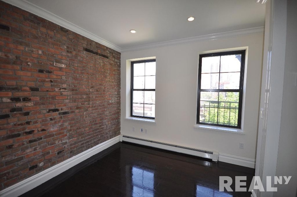 412 W 36th St unit 4A, New York, NY 10018 - photo 1