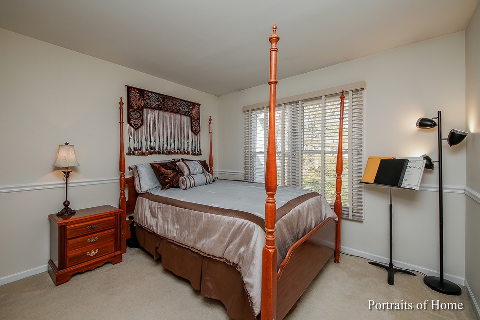 1221 Rhodes Ln unit 1006, Naperville, IL 60540 - photo 1