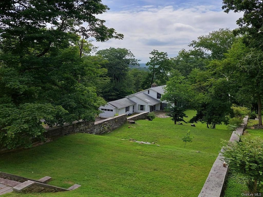 117 Tower Hill Rd W, Tuxedo Park, NY 10987 - photo 1