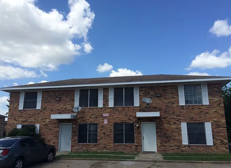 512 First St unit 4, College Station, TX 77840 - photo 1