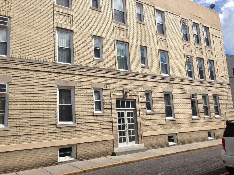 For Rent $1,590/month