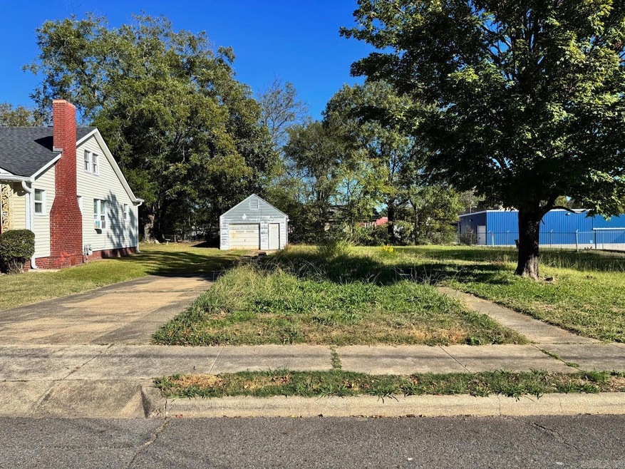 204 N Patterson St, Hot Springs National Park, AR 71913 - photo 1