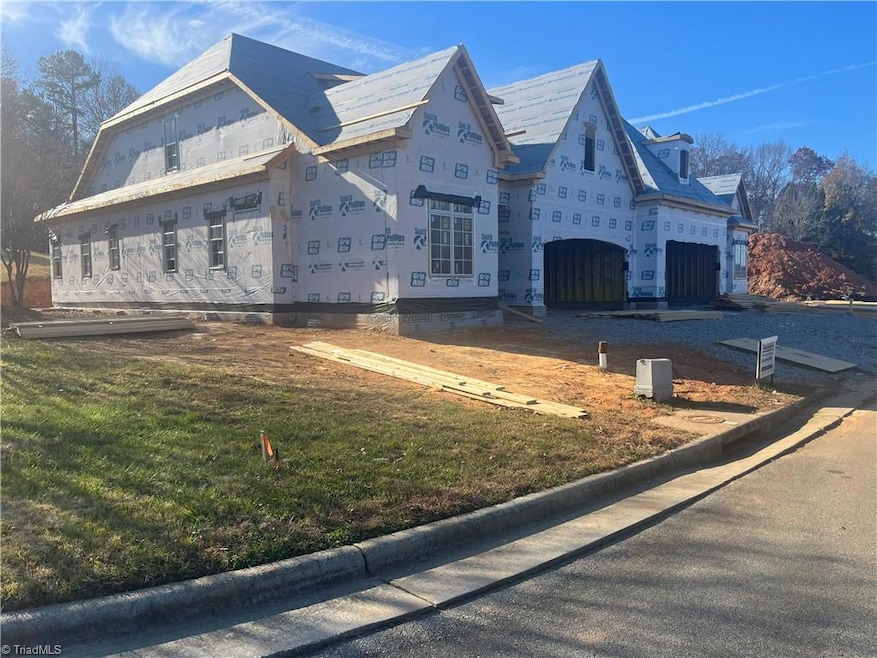 16 Creswell Manor Dr, Greensboro, NC 27407 - photo 1