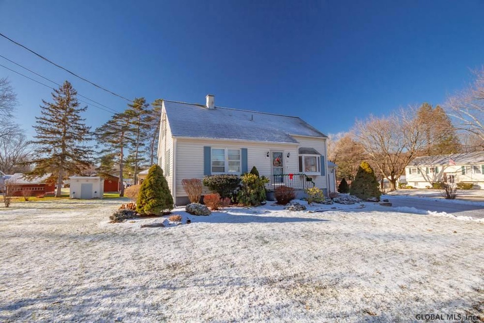 29 Oregon Ave, Rensselaer, NY 12144 - photo 1