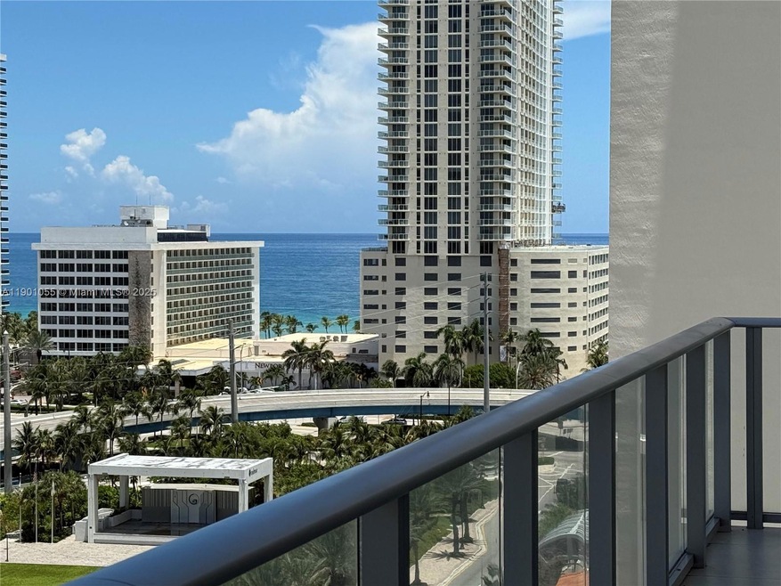 Parque Towers at St. Tropez unit 4-1101, Sunny Isles Beach, FL 33160 - photo 1