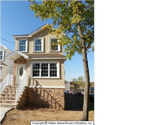 25 Cannon Ave, Staten Island, NY 10314 - photo 1