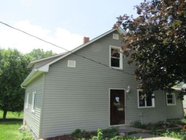 330 E Jones St, Warren, IN 46792 - photo 1