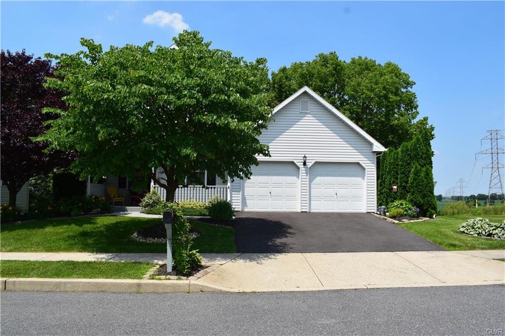 150 Crown Dr, Easton, PA 18040 - photo 1