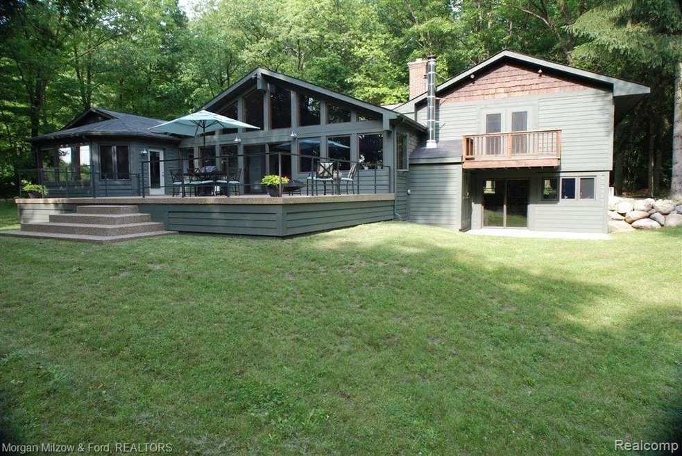 9151 Ellis SW.jpg
