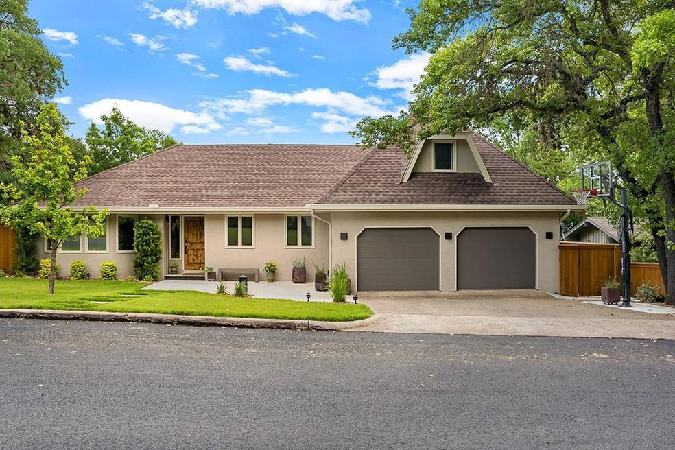 204 Tanglewood Dr, Fredericksburg, TX 78624 - photo 1