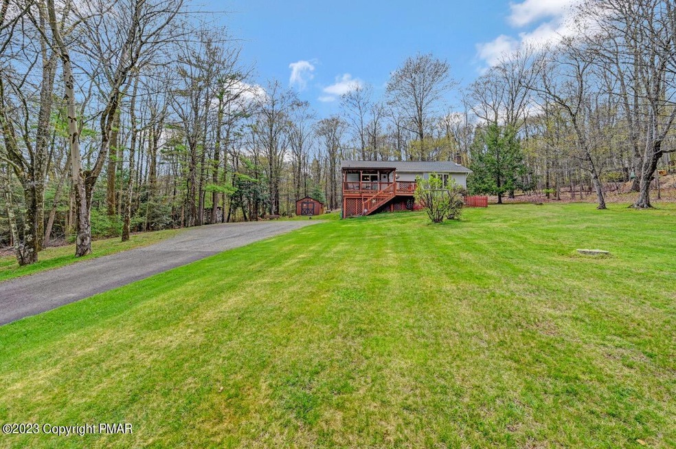 142 Wes Flo Ct, Kunkletown, PA 18058 - photo 1