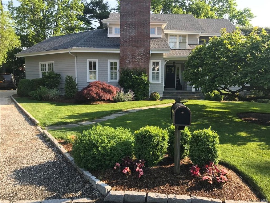 4 Stanley Keyes Ct, Rye, NY 10580 - photo 1