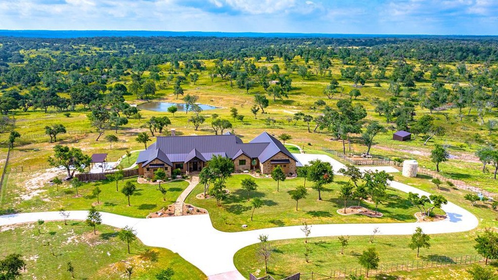 486 Last Trail, Fredericksburg, TX 78624 - photo 1