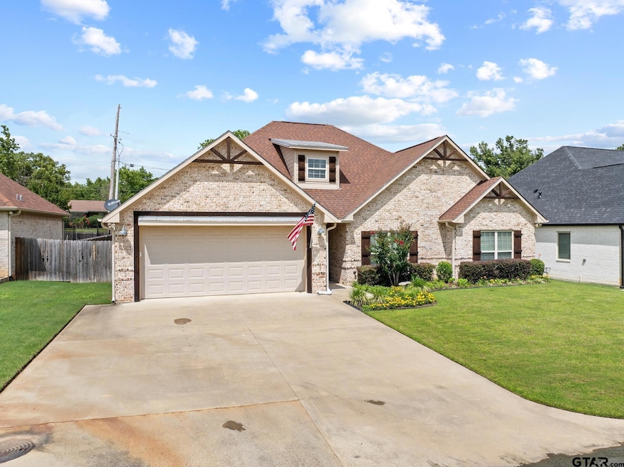 247 Kathryn's Ct, Mount Pleasant, TX 75455 - photo 1