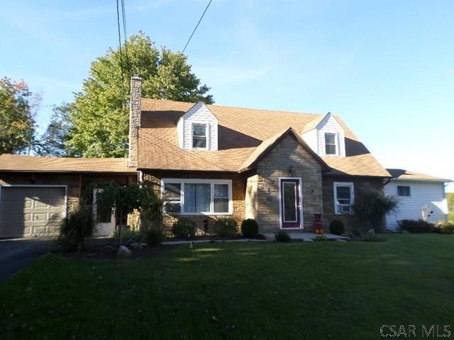1605 Emmett Dr, Johnstown, PA 15905 - photo 1