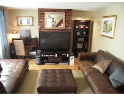 365 Silver St unit 1, Boston, MA 02127 - photo 1