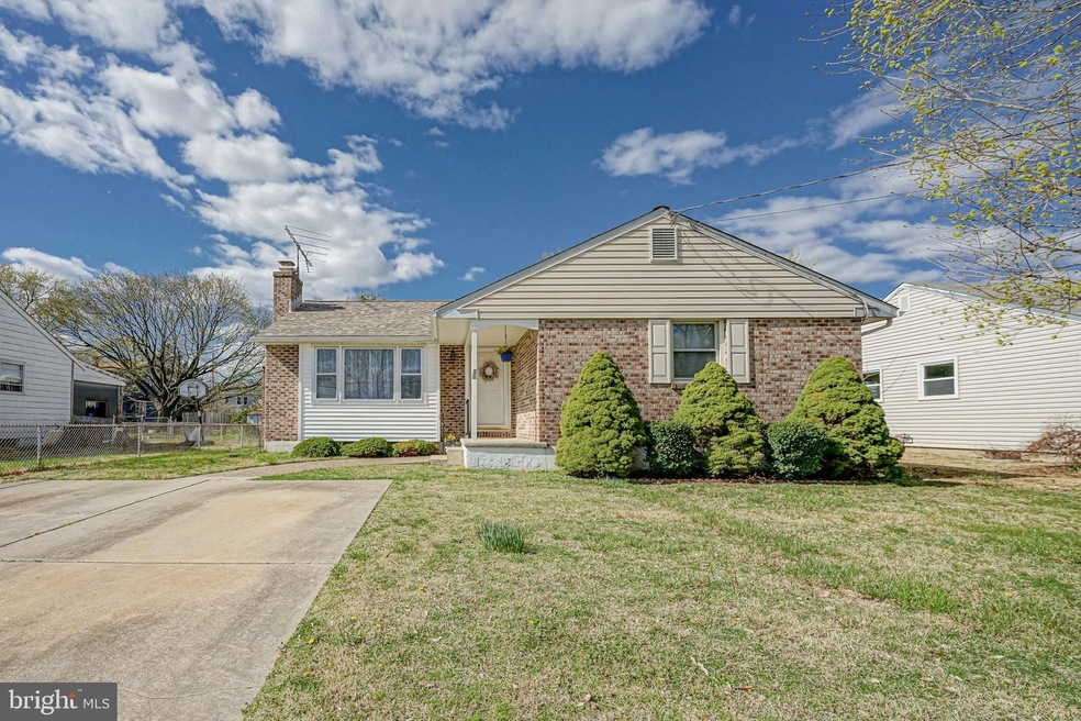 8 Cambridge Ave, Sicklerville, NJ 08081 - photo 1