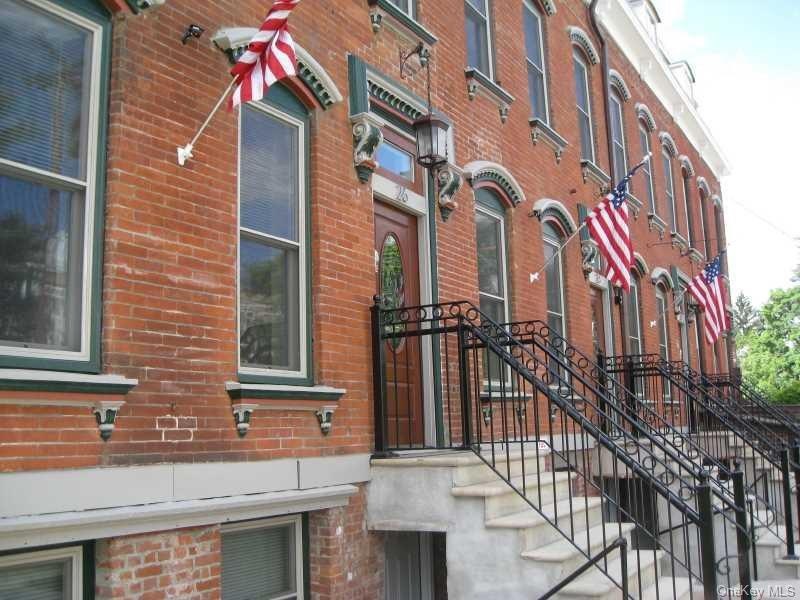 26 N Hamilton St unit 1, Poughkeepsie, NY 12601 - photo 1