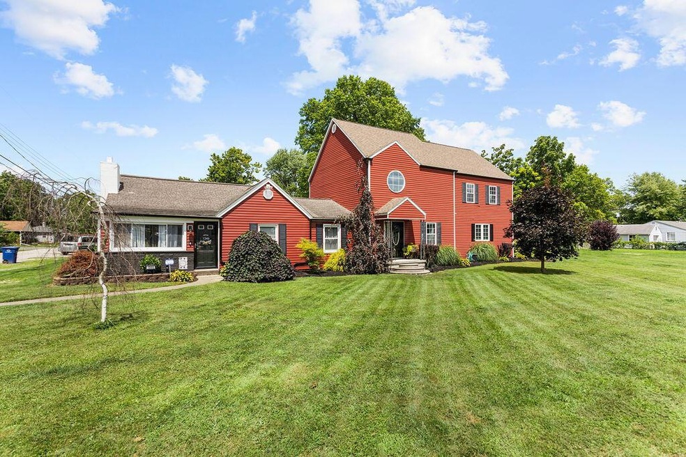 1546 Marsdale Ave, Columbus, OH 43223 - photo 1