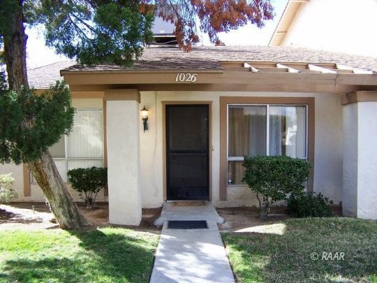 Front of townhome