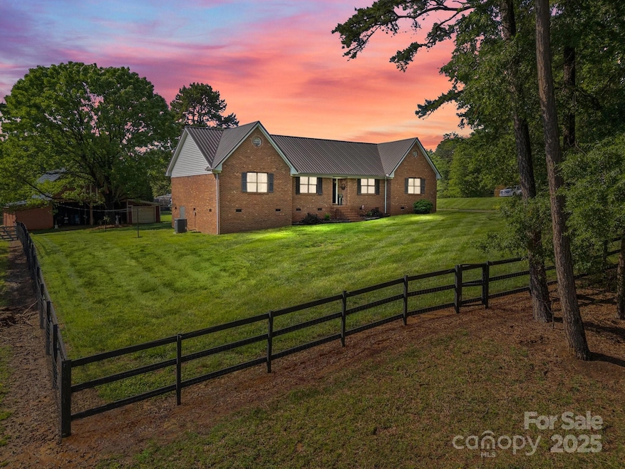 Coming Soon $559,000 • Co-Listing Agent