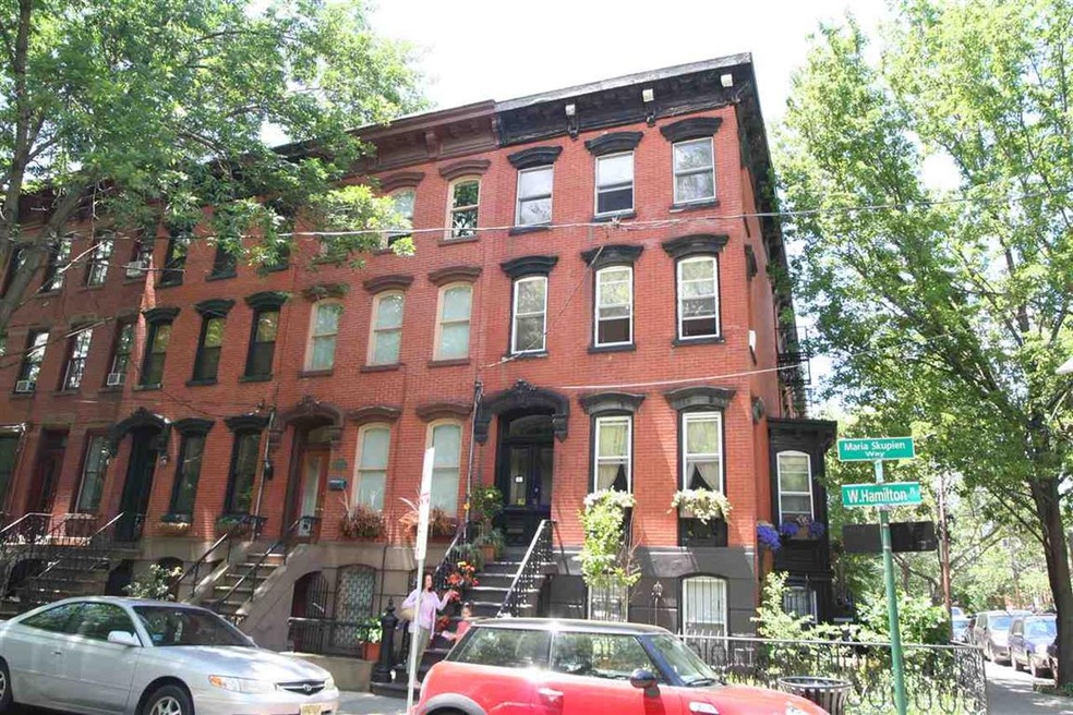 24 W Hamilton Place unit 3, Jersey City, NJ 07302 - photo 1