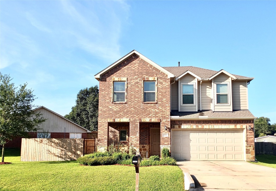 31903 Ironwood Dr, Waller, TX 77484 - photo 1