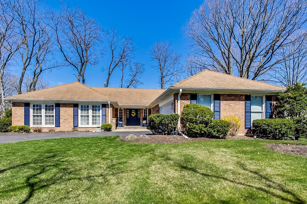 4100 Oaksbury Ln, Rolling Meadows, IL 60008 - photo 1