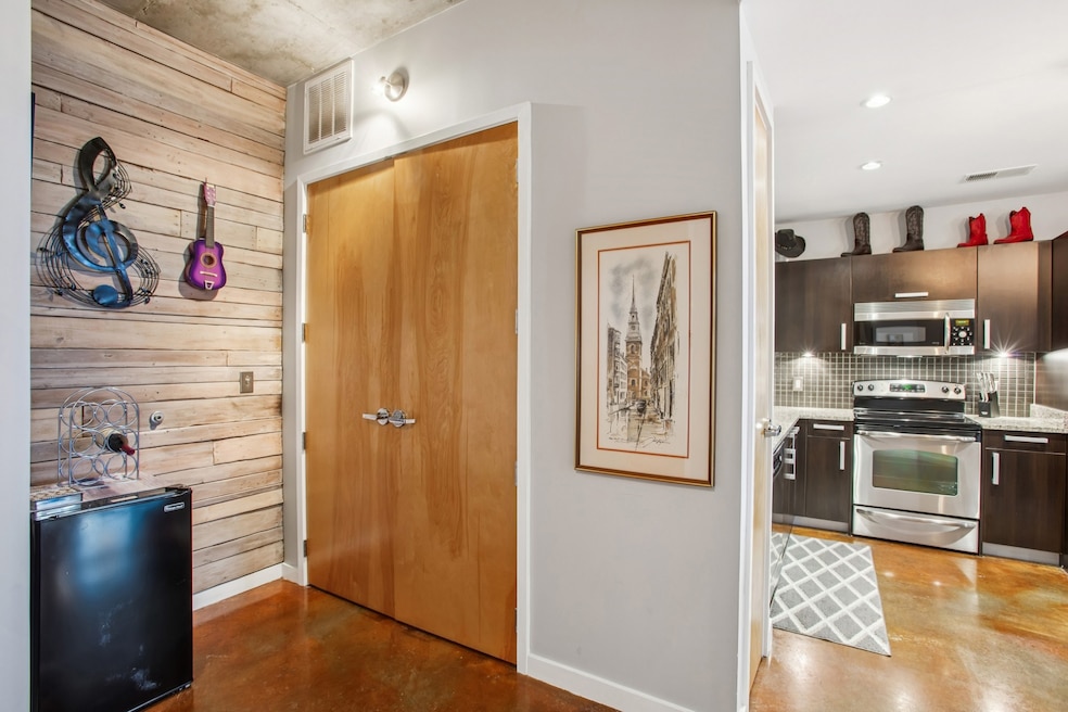 ICON in the Gulch unit 625, Nashville, TN 37203 - photo 1