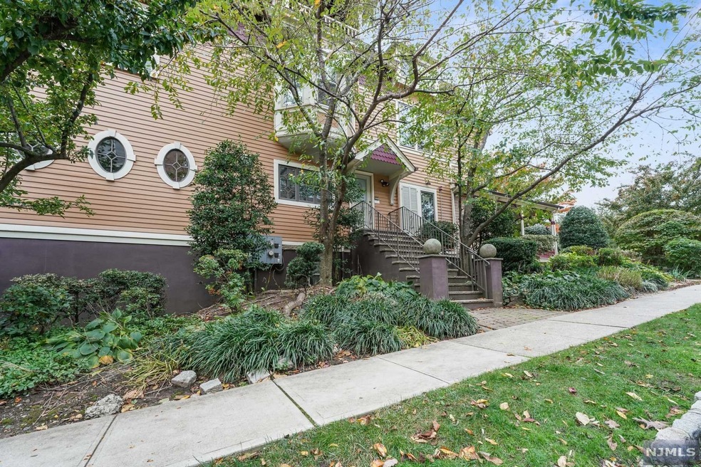 55 S Fullerton Ave unit A, Montclair, NJ 07042 - photo 1