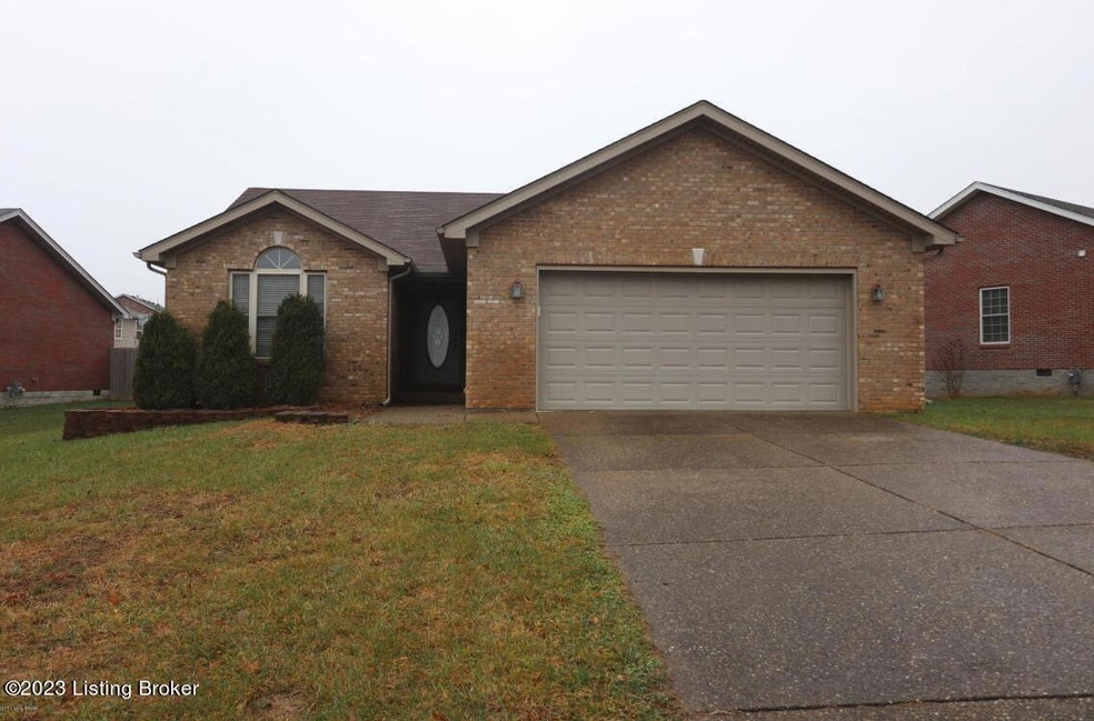 319 Park Ridge Dr, Mount Washington, KY 40047 - photo 1