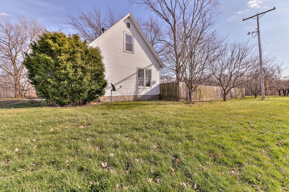 1317 Illinois 130, Villa Grove, IL 61956 - photo 1